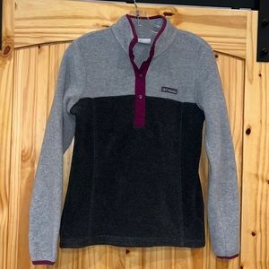 Womens Columbia Sweatshirt